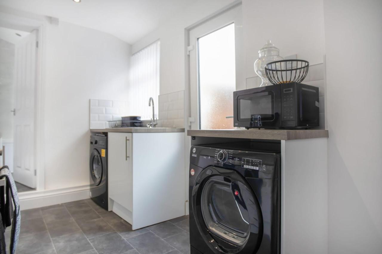 Stunning 4-Bedroom, 2 Bathrooms In Sunderland Сандерлэнд Экстерьер фото